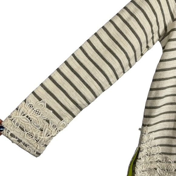 MATILDA JANE CLASSIC WITH A TWIST COTTON STRIPE FLORAL LACE PULLOVER TOP - Picture 7 of 16